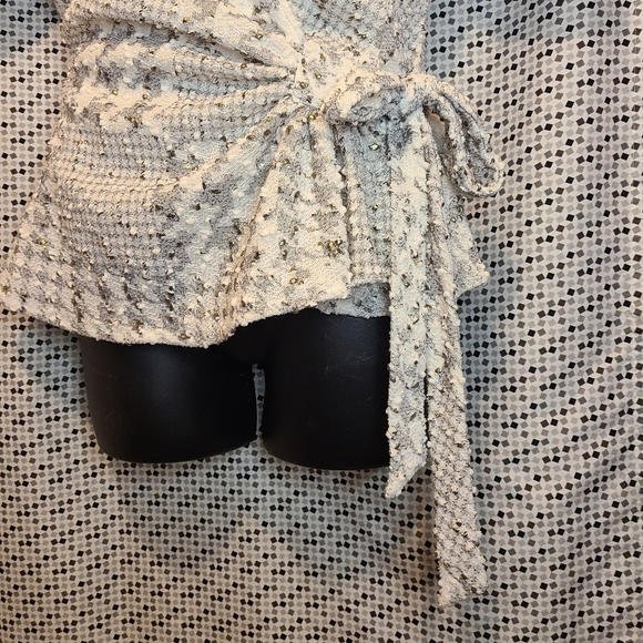 NWT Anthropologie Eva Franco Houndstooth Wrap Blouse Size L 🤍✨️ - Picture 5 of 12